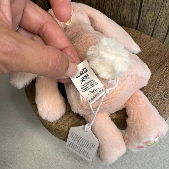 Jellycat Blush Bunny Cherry Small FAST SHIP NEW Jellycat Bashful Bunny - Picture 9 of 9